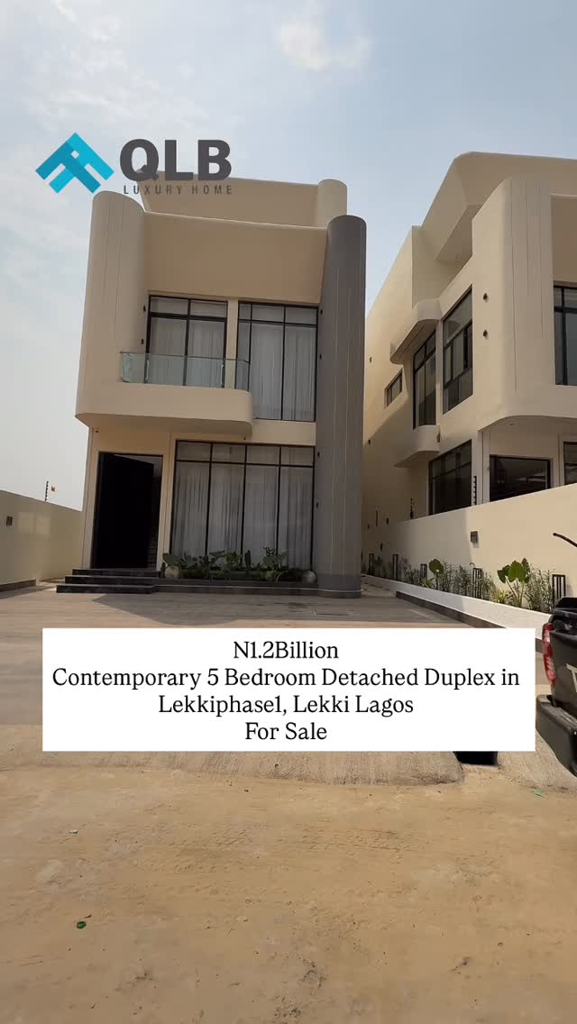 CONTEMPORARY 5-BEDROOM FULLY DETACHED LUXURY DUPLEX