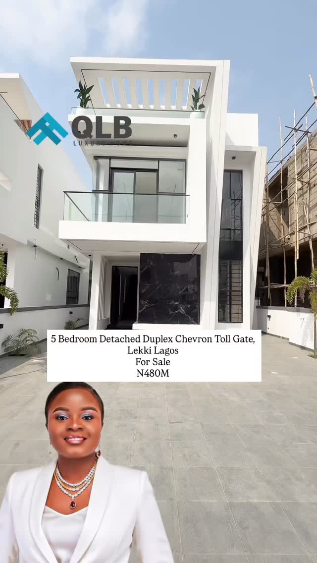SPACIOUS 5-BEDROOM FULLY DETACHED DUPLEX