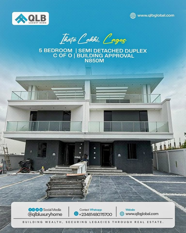 Luxury  5 Bedroom Semi Detached Duplex For sale